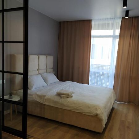 Vip Apartments On Avalon リヴィウ エクステリア 写真